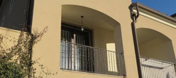 2 Schlafzimmer Haus in Aulla, Italy, Nr. 1505 4