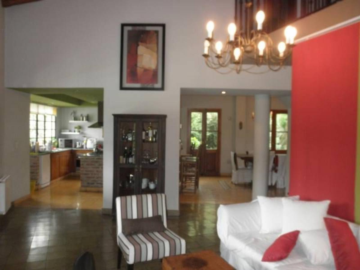 3 bedrooms House in Pilar, Argentina No. 17538