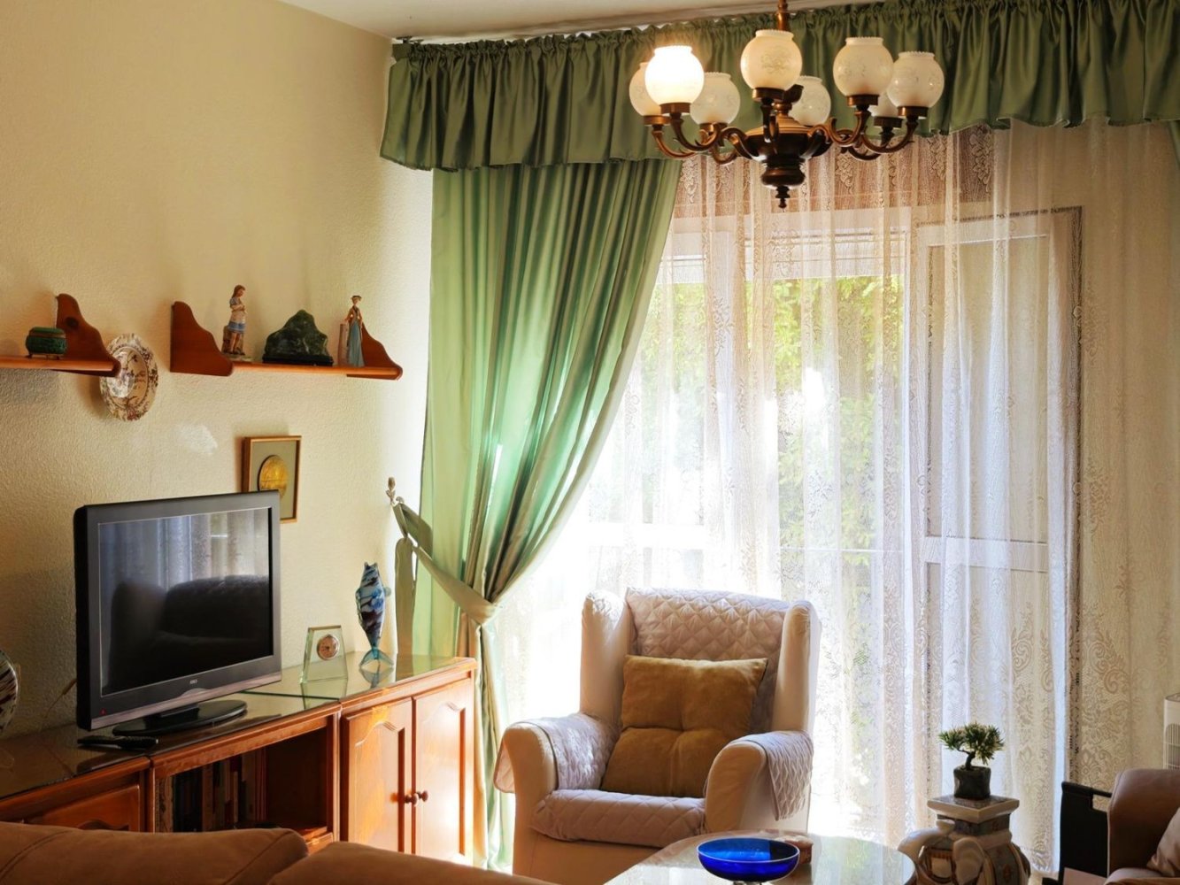 4 bedrooms Apartment in La Linea de la Concepcion, Spain No. 222275