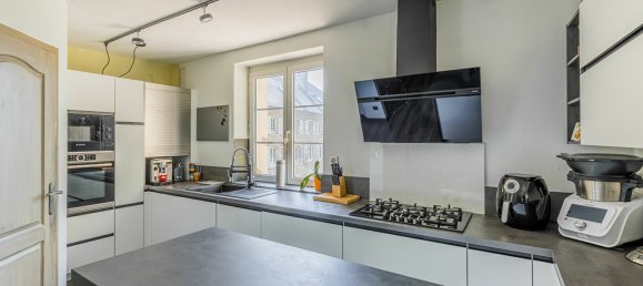 Квартира с 6 комнатами в Манон, Франция № 90295 2