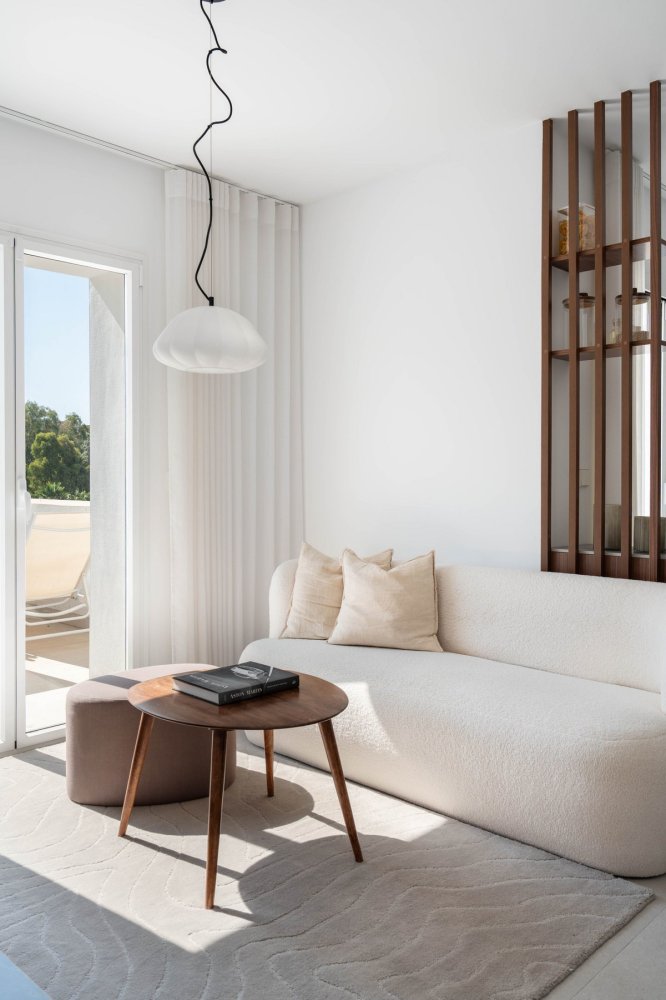 2 bedrooms Apartment in La Quinta, Spain No. 185462