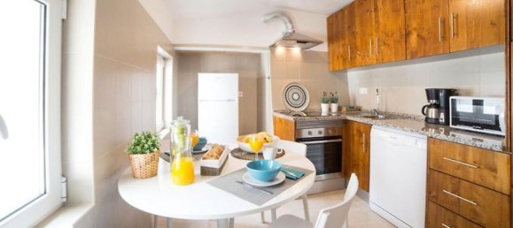 2 bedrooms Apartment in Lisbon, Portugal No. 67962 2