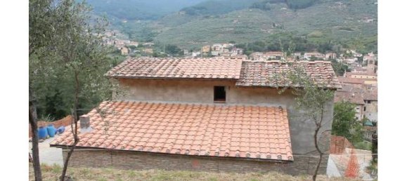 2 Schlafzimmer Haus in Buti, Italy, Nr. 255090 3