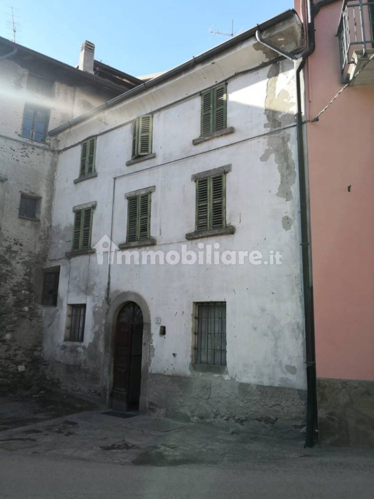 3 Schlafzimmer Haus in Brescia, Italy, Nr. 143415