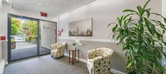 2 bedrooms Condo in British Columbia, Canada No. 1320 6