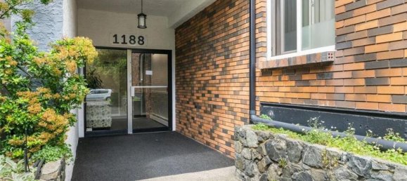 2 bedrooms Condo in British Columbia, Canada No. 1320 5