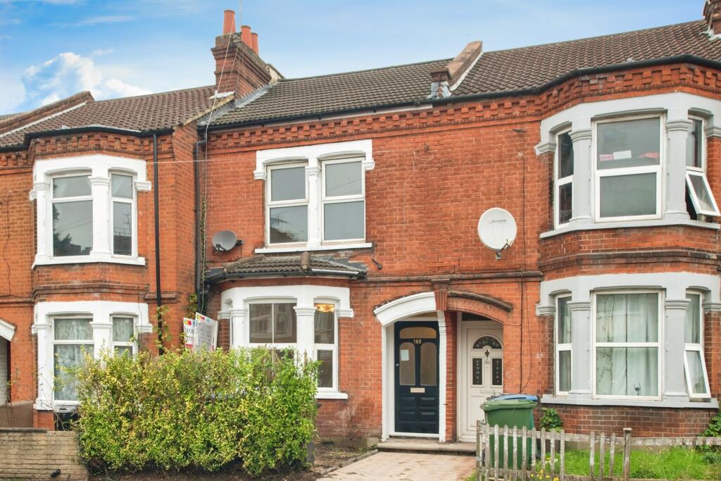 3 Schlafzimmer Haus in Watford, United Kingdom, Nr. 6040