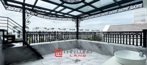 5 bedrooms Villa in Long Bien, Vietnam No. 526 26