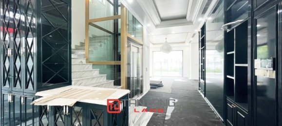 5 bedrooms Villa in Long Bien, Vietnam No. 526 5