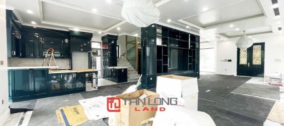 5 bedrooms Villa in Long Bien, Vietnam No. 526 3