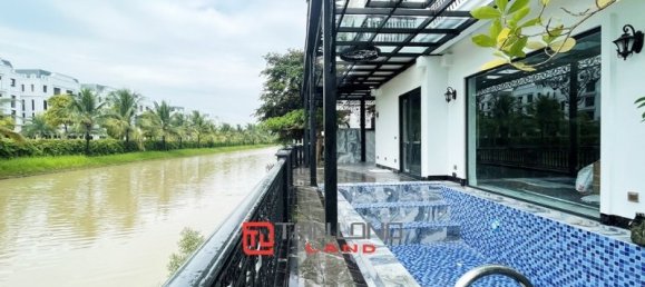 5 bedrooms Villa in Long Bien, Vietnam No. 526 24