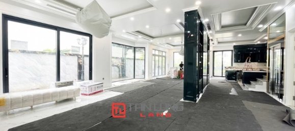 5 bedrooms Villa in Long Bien, Vietnam No. 526 6