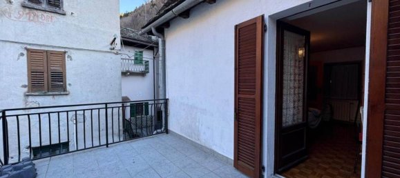 4-salle Villa à Villa di Chiavenna, Italy No. 33815 42