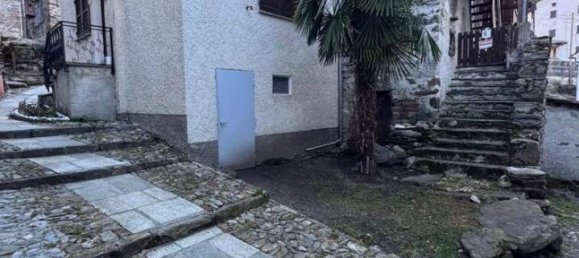 4-salle Villa à Villa di Chiavenna, Italy No. 33815 66