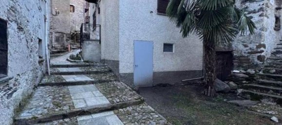 4-salle Villa à Villa di Chiavenna, Italy No. 33815 69