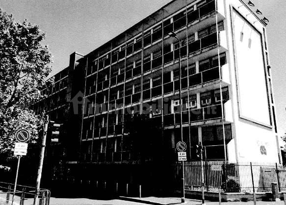 Квартира с 2 спальнями в Милан, Италия № 240283