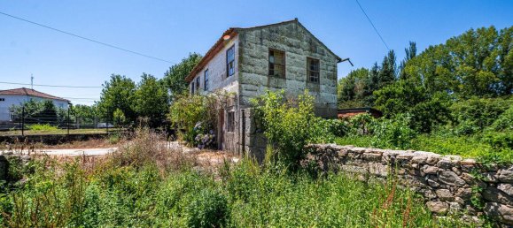 3 bedrooms House in Chaves, Portugal No. 17908 17