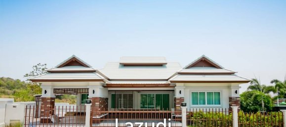 Villa de 3 dormitorios en Hua Hin, Thailand No. 26675 2