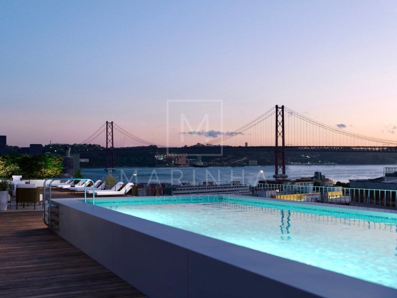 3 bedrooms Apartment in Lisbon, Portugal No. 30986