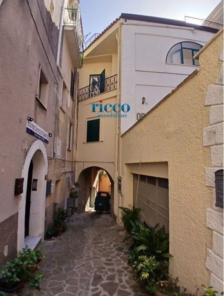 2 chambres Appartement à Camerota, Italy No. 358299