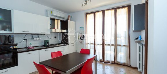2 rooms Apartment in Guardamiglio, Italy No. 183621 9