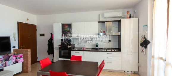 2 rooms Apartment in Guardamiglio, Italy No. 183621 2