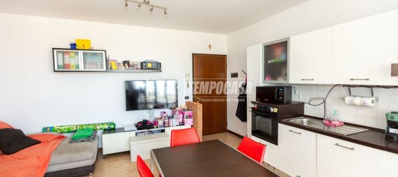 2 rooms Apartment in Guardamiglio, Italy No. 183621 3