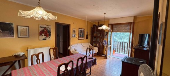 4 rooms Apartment in Città di Castello, Italy No. 264405 3