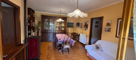 4 rooms Apartment in Città di Castello, Italy No. 264405 4