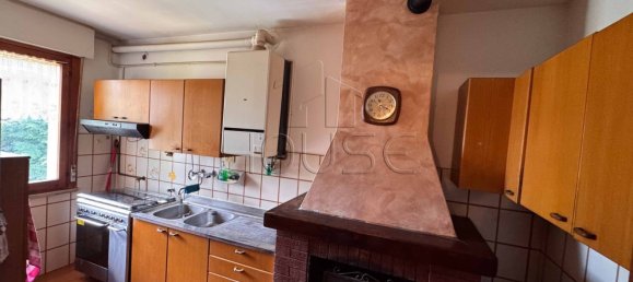 4 rooms Apartment in Città di Castello, Italy No. 264405 5