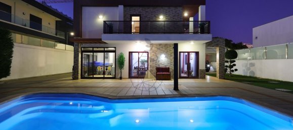 4 Schlafzimmer Villa in Portimao, Portugal, Nr. 249042 2