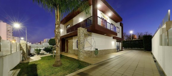 4 Schlafzimmer Villa in Portimao, Portugal, Nr. 249042 7
