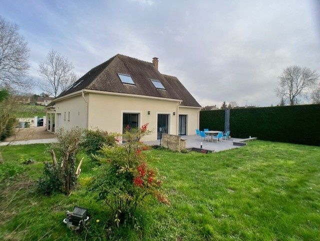 5 bedrooms House in Bullion, France No. 183202