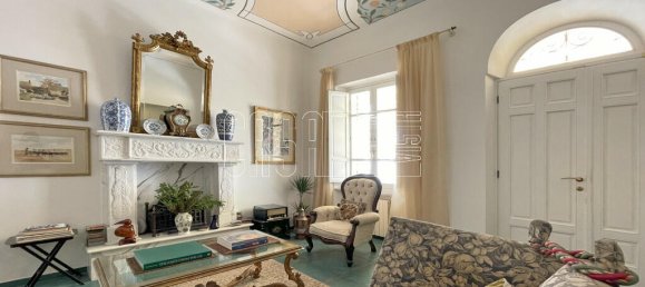 6 bedrooms Villa in Lerici, Italy No. 140518 9