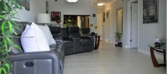 1 dormitorio propiedad comercial en venta en Miami, Miami-Dade, Florida, USA № 614843 4