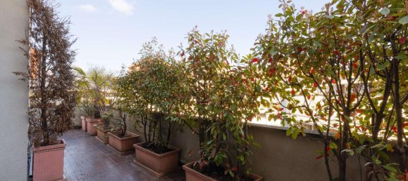 Пентхаус с 8 комнатами в Монца, Италия № 66096 17