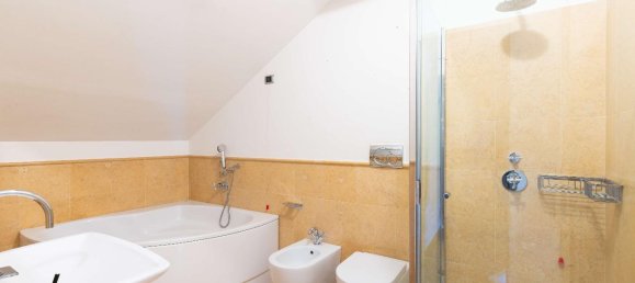 Пентхаус с 8 комнатами в Монца, Италия № 66096 27