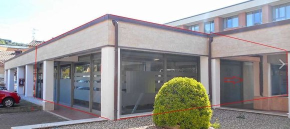 574m² Commercial property in Siena, Italy No. 49705 17