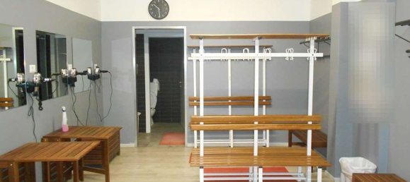 574m² Commercial property in Siena, Italy No. 49705 5