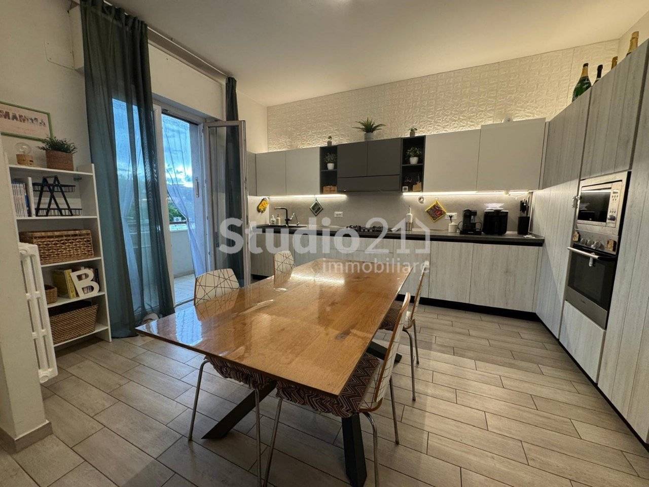 Apartamento de 2 dormitorios en Figline e Incisa Valdarno, Italy No. 283184