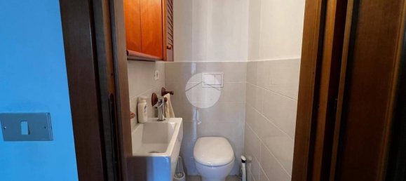 8 chambres Villa à Poggio Picenze, Italy No. 348524 12