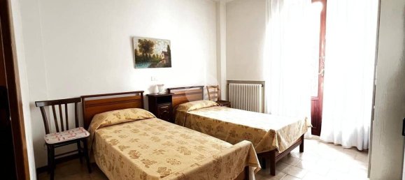 8 chambres Villa à Poggio Picenze, Italy No. 348524 5