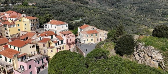 6 rooms House in Cipressa, Italy No. 301122 29