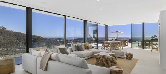 6 bedrooms Villa in Malaga, Spain No. 143960 14