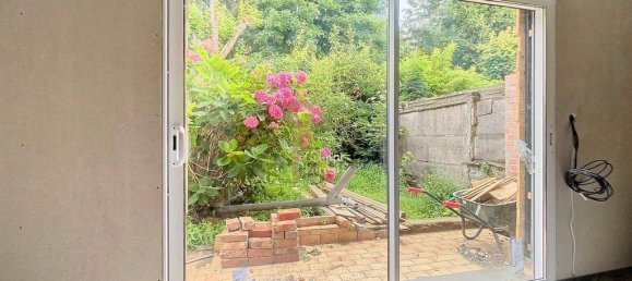 Casa de 3 dormitorios en La Madeleine, France No. 90808 9