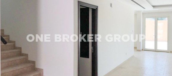 4 Schlafzimmer Villa in Al Barsha, UAE, Nr. 1562 5