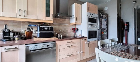 Apartamento de 3 dormitorios en Sucy-en-Brie, France No. 173435 5