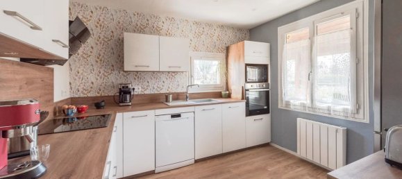 5-Zimmer Haus in Quincy-Voisins, France, Nr. 182723 6