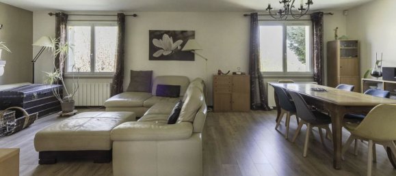 5-Zimmer Haus in Quincy-Voisins, France, Nr. 182723 7