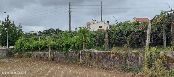 2800m² Land in Baguim do Monte, Portugal No. 19327 2